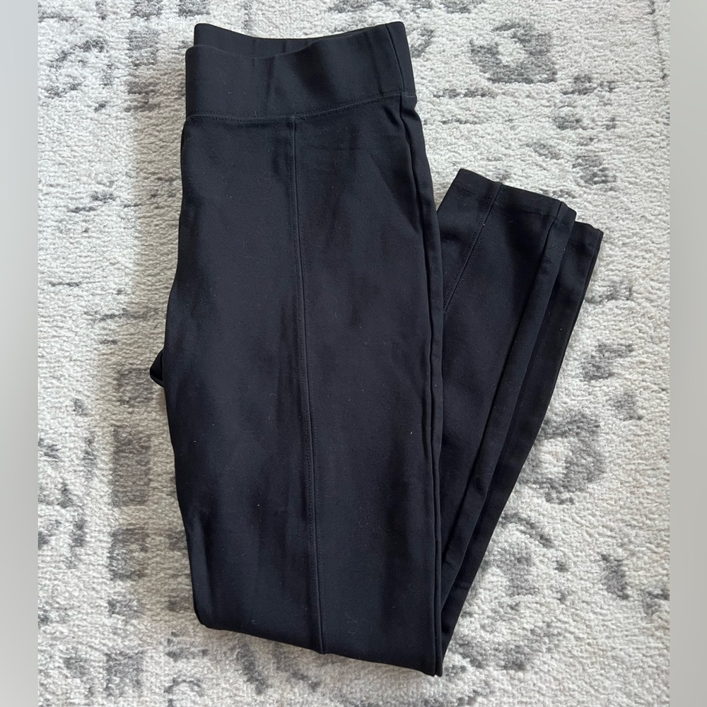 Old Navy Women’s Jegging style dress pants size medium
